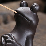 Frog Incense Stick Holder Ceramic Insence Burner Ash Catcher, Incense Stand Frog Sculpture Ornament for Aromatherapy/Yoga