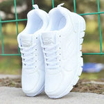 White Sports Woman's Shoes Flat Lady 2024 Sneakers Women Trainers Shoe Ladies Sport Mesh Sneakers Flat Lightweight Soft Footwear