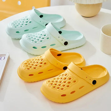 Sandals Summer Casual Garden Clogs Shoes Outdoor Shoes Anti Slip Thick Sole Beach Slippers without heels Croxie shoes for women