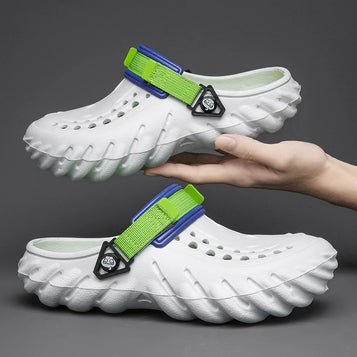 Summer New Hole Shoes Non-slip Garden Shoes Men Women Beach Slippersals Classic Nursing Clogs Hospital Work Medical Sandals male