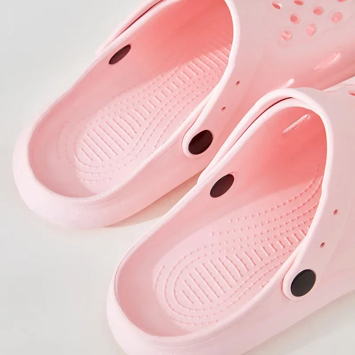Sandals Summer Casual Garden Clogs Shoes Outdoor Shoes Anti Slip Thick Sole Beach Slippers without heels Croxie shoes for women