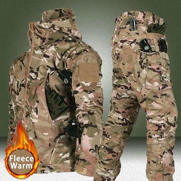 Men's waterproof fleece jackets in camouflage design, ideal for outdoor activities and winter tactical use.